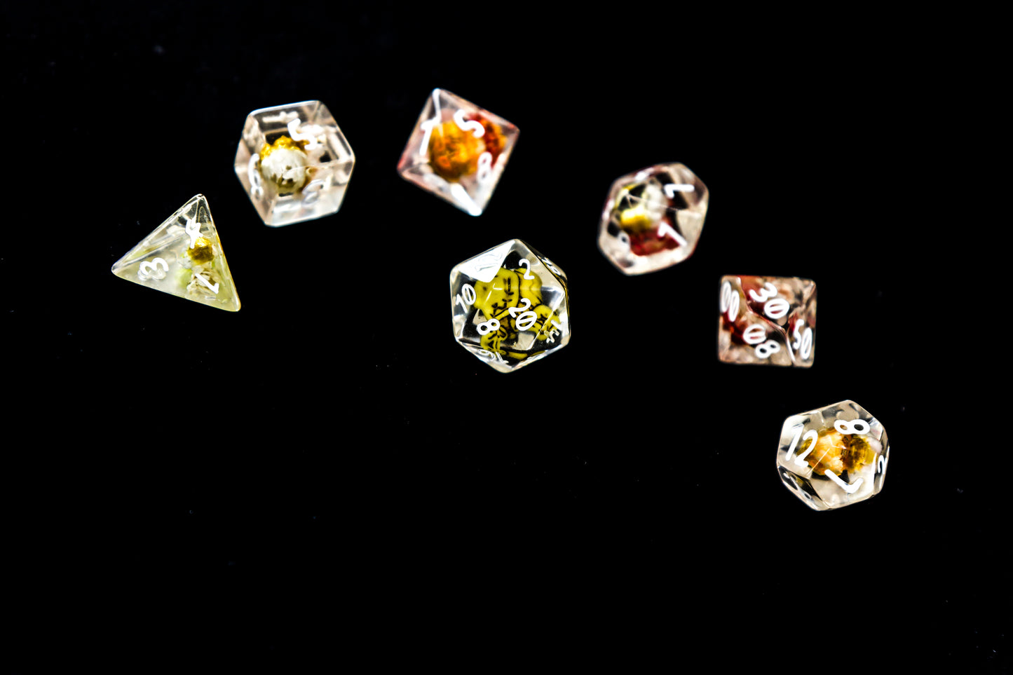 Bees Among the Flowers Dice Set
