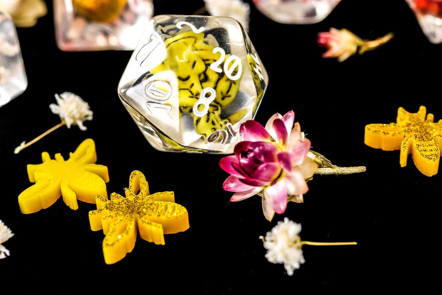 Bees Among the Flowers Dice Set